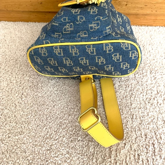 Dooney & Signature Sling Bucket Bag - Picture 3 of 12